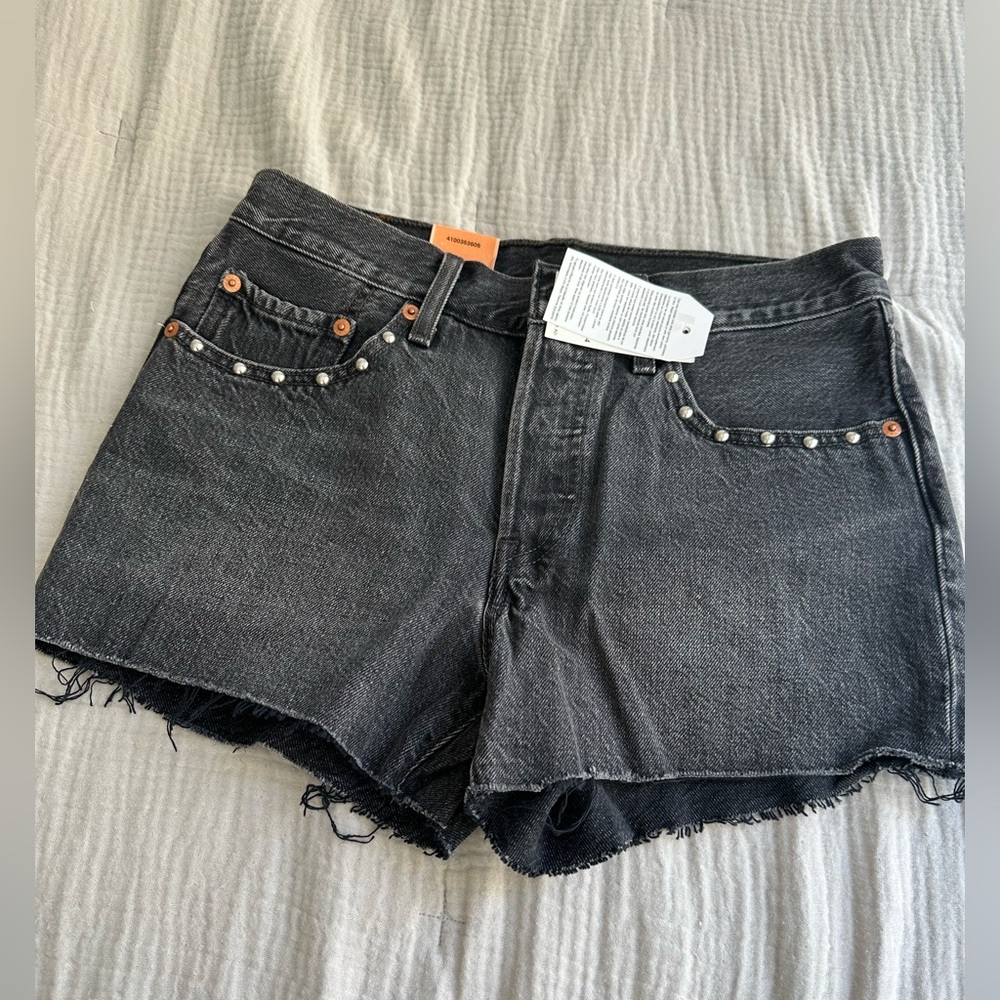Brand New 501 Levi Jean Shorts - Picture 3 of 4